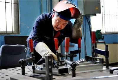 姜濤技能大師工作室的社會(huì)影響，姜濤技能大師工作室，輻射行業(yè)，賦能社會(huì)的多維影響力 行業(yè)新聞 第4張