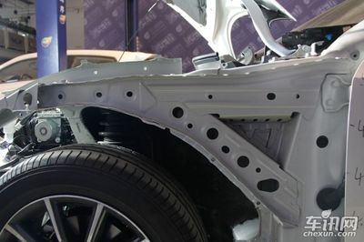 鋼板密度對結(jié)構(gòu)設(shè)計的影響，鋼板密度在結(jié)構(gòu)設(shè)計中的關(guān)鍵作用及