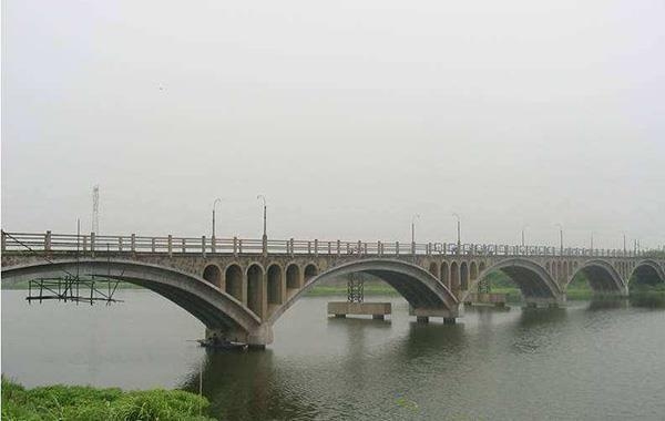 橋梁加固施工周期案例分析，幾種不同風格的標題供你參考，，專業(yè)嚴謹風，橋梁加固施工周期實例深度剖析，實用導向風，聚焦橋梁加固，施工周期案例全解析，懸念吸引風，揭秘！橋梁加固施工周期 行業(yè)新聞 第4張