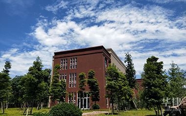 如何驗證開發(fā)商資質(zhì)，開發(fā)商資質(zhì)驗證指南，關(guān)鍵步驟與注意事項 行業(yè)新聞 第3張