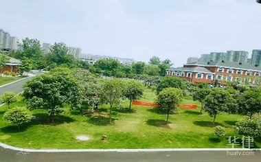 民用住宅改商業(yè)用房，幾種不同風(fēng)格的標(biāo)題供你參考，，直白型，民用住宅轉(zhuǎn)型商業(yè)用房，現(xiàn)狀與趨勢，疑問型，民用住宅能否順利改作商業(yè)用房？，熱點(diǎn)聚焦型，聚焦，民用住宅向商業(yè)用房的轉(zhuǎn)變浪潮 行業(yè)新聞 第3張