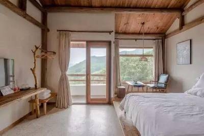 民宿原木風(fēng)格裝修效果圖片，幾種不同風(fēng)格的標(biāo)題供你參考，你可以根據(jù)具體需求進(jìn)行選擇，，驚艷！民宿原木風(fēng)裝修實(shí)景大賞，邂逅自然質(zhì)感，民宿原木風(fēng)格裝修美圖集錦，沉浸于暖木之韻——民宿原木風(fēng)格裝修效果圖鑒 行業(yè)新聞 第2張